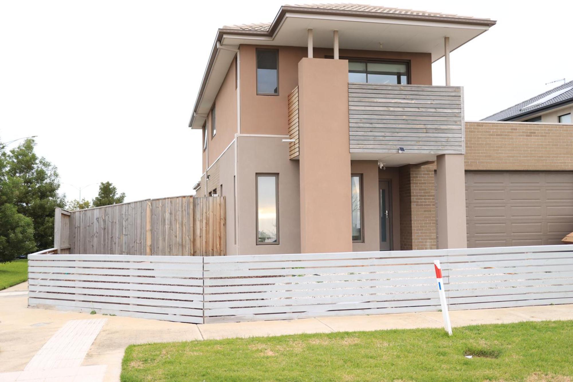 Melbourne Holiday House For 15 Peoples In Sanctuary Lake Point Cook Exterior photo